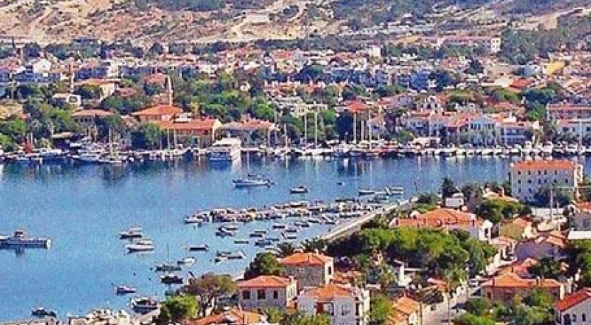 Foça - Cunda ( Alibey Adası ) - Şeytan Sofrası